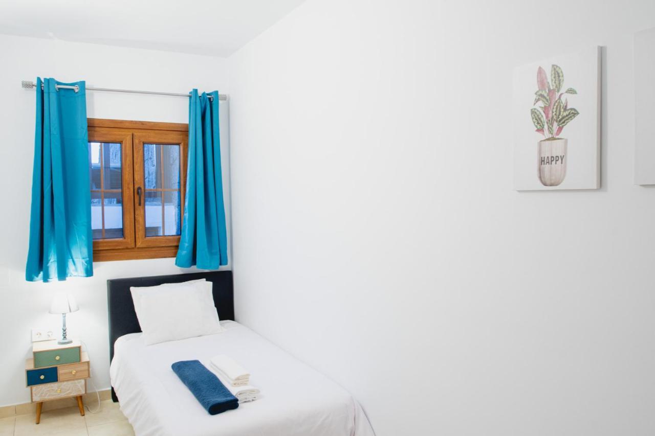 Villa Vista Rey - 6 Bedroom - Heated Pool - Amazing Views - Pool Table - Vista Lobos - Playa Blanca エクステリア 写真